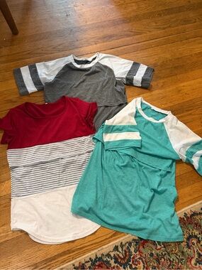 Maternity/nursing shirts